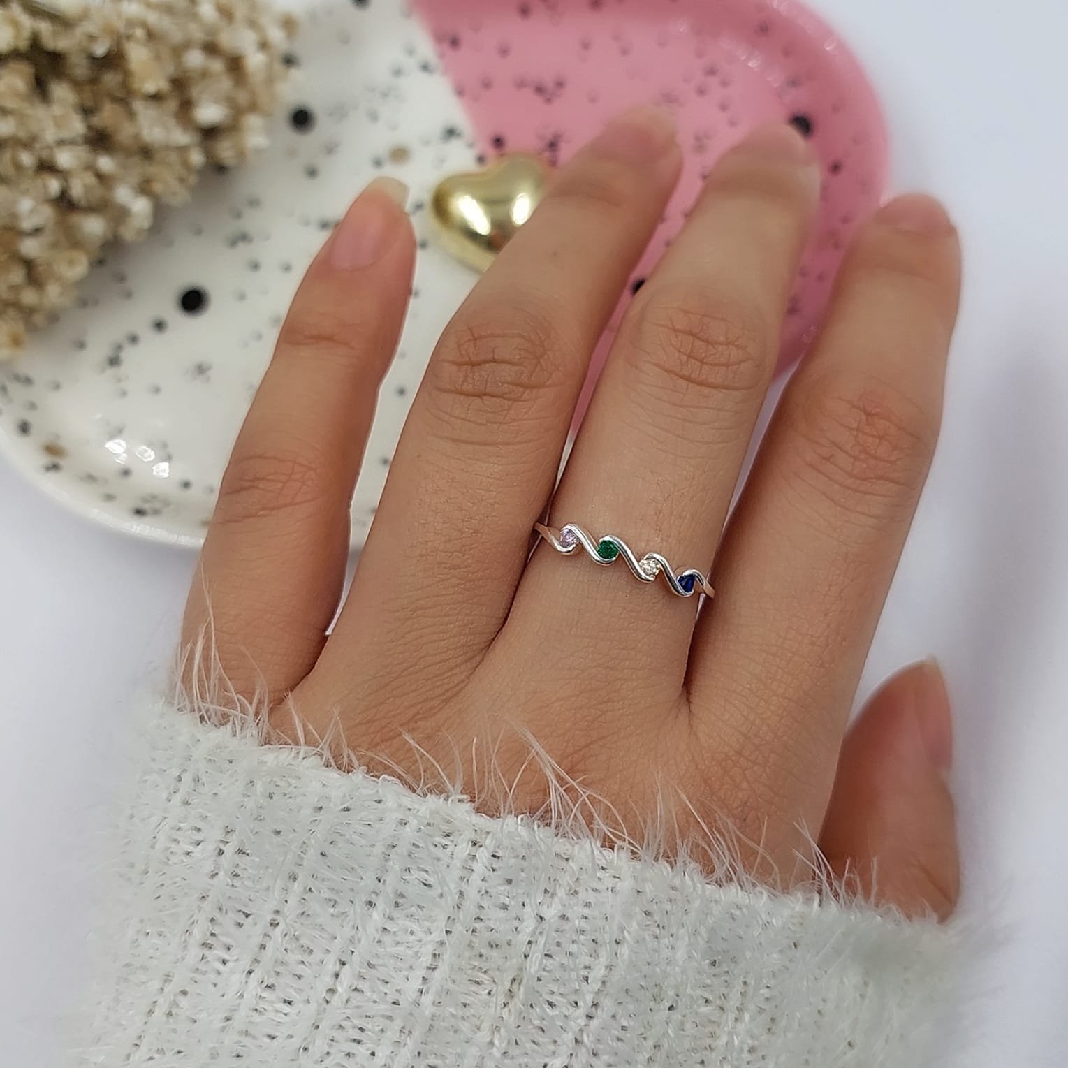 ANEL PRATA MEIA ALIANÇA TRABALHADA ZIRCONIAS COLORIDAS