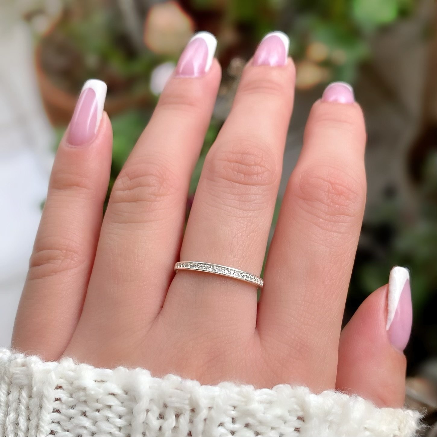 ANEL PRATA MEIA ALIANÇA TRABALHADA ZIRCONIAS