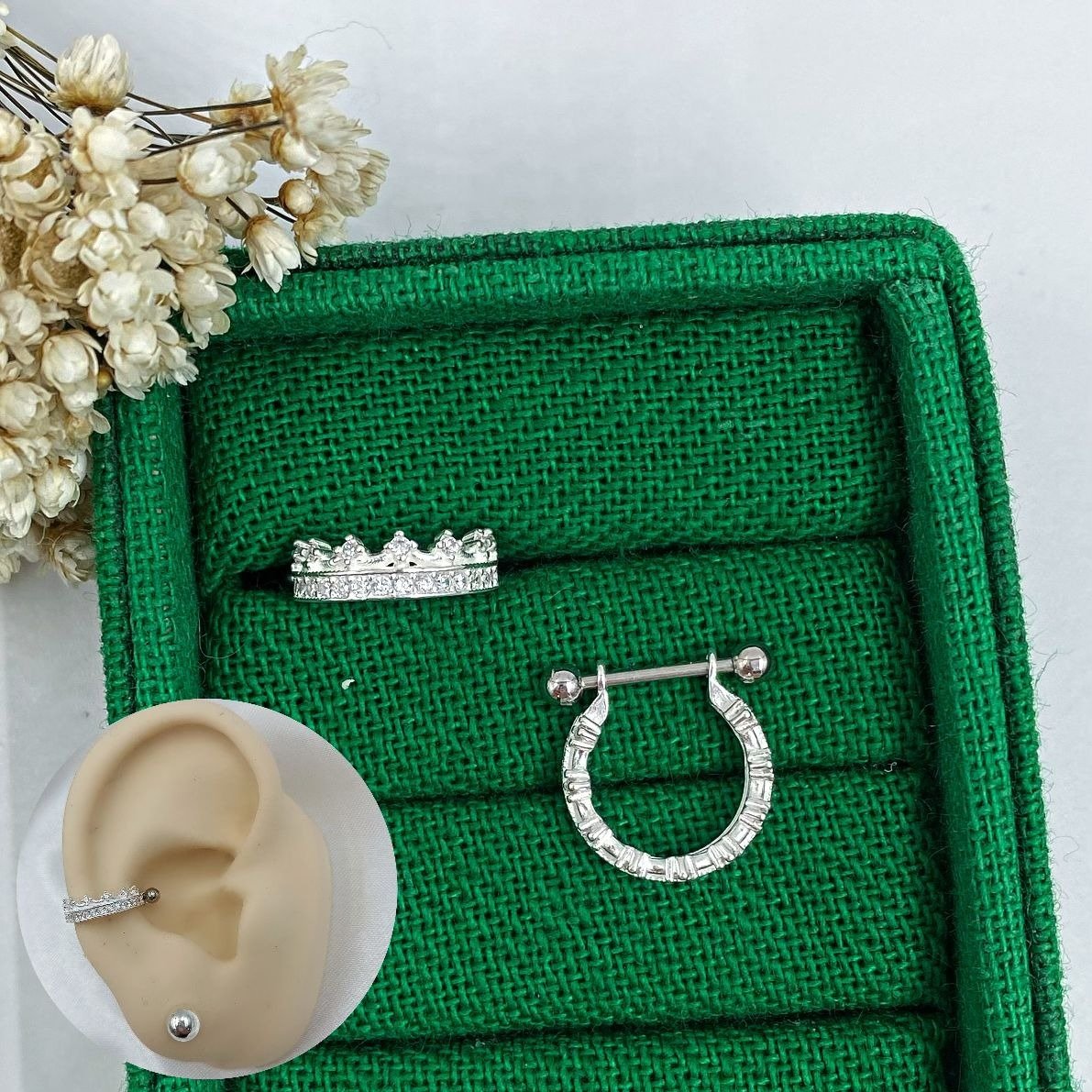 0053599 - PIERCING ACO COM PRATA PARA CONCH COROA ZIRCONIAS