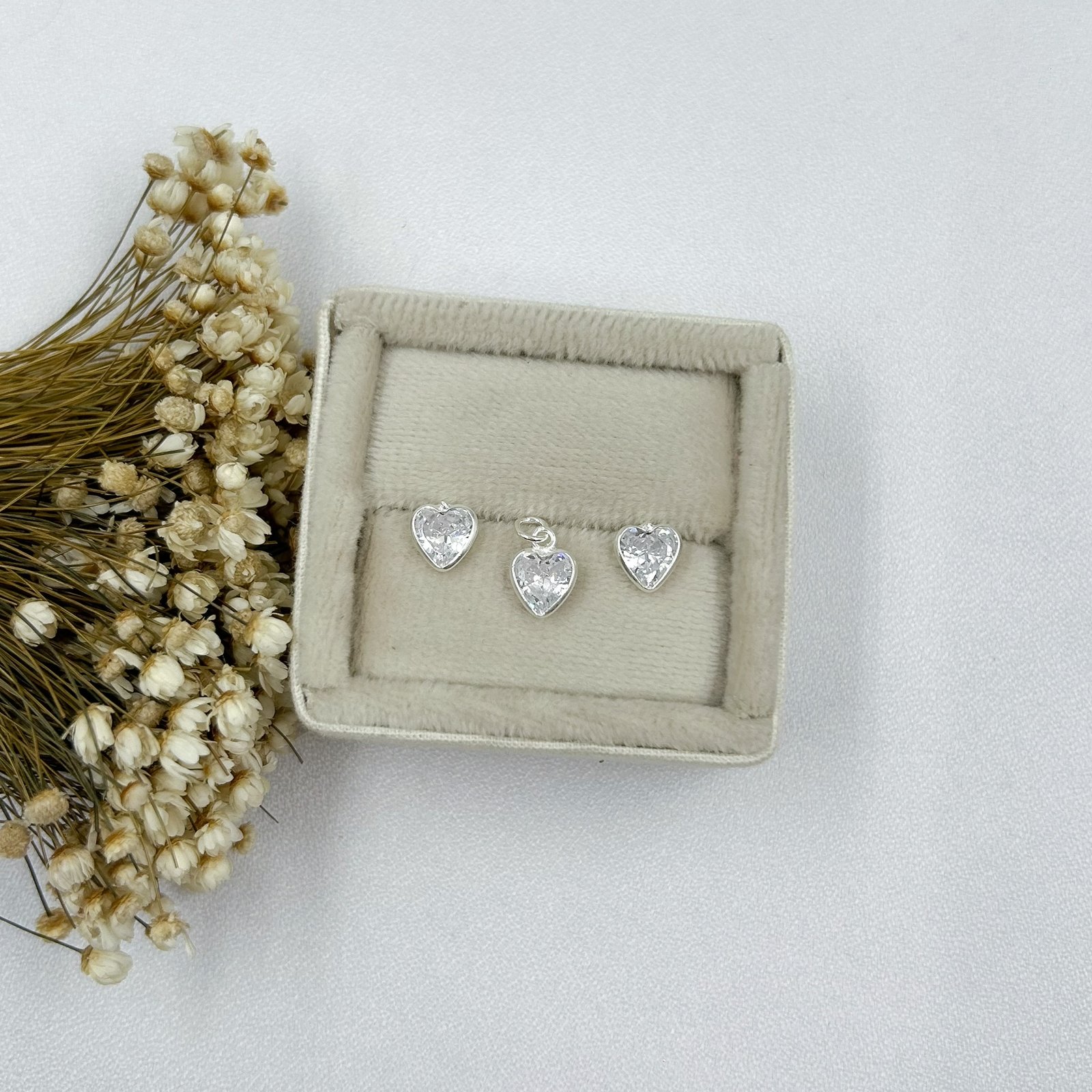 0066183 - CONJUNTO CORACAO CRAVACAO INGLESA PEDRA CRISTAL