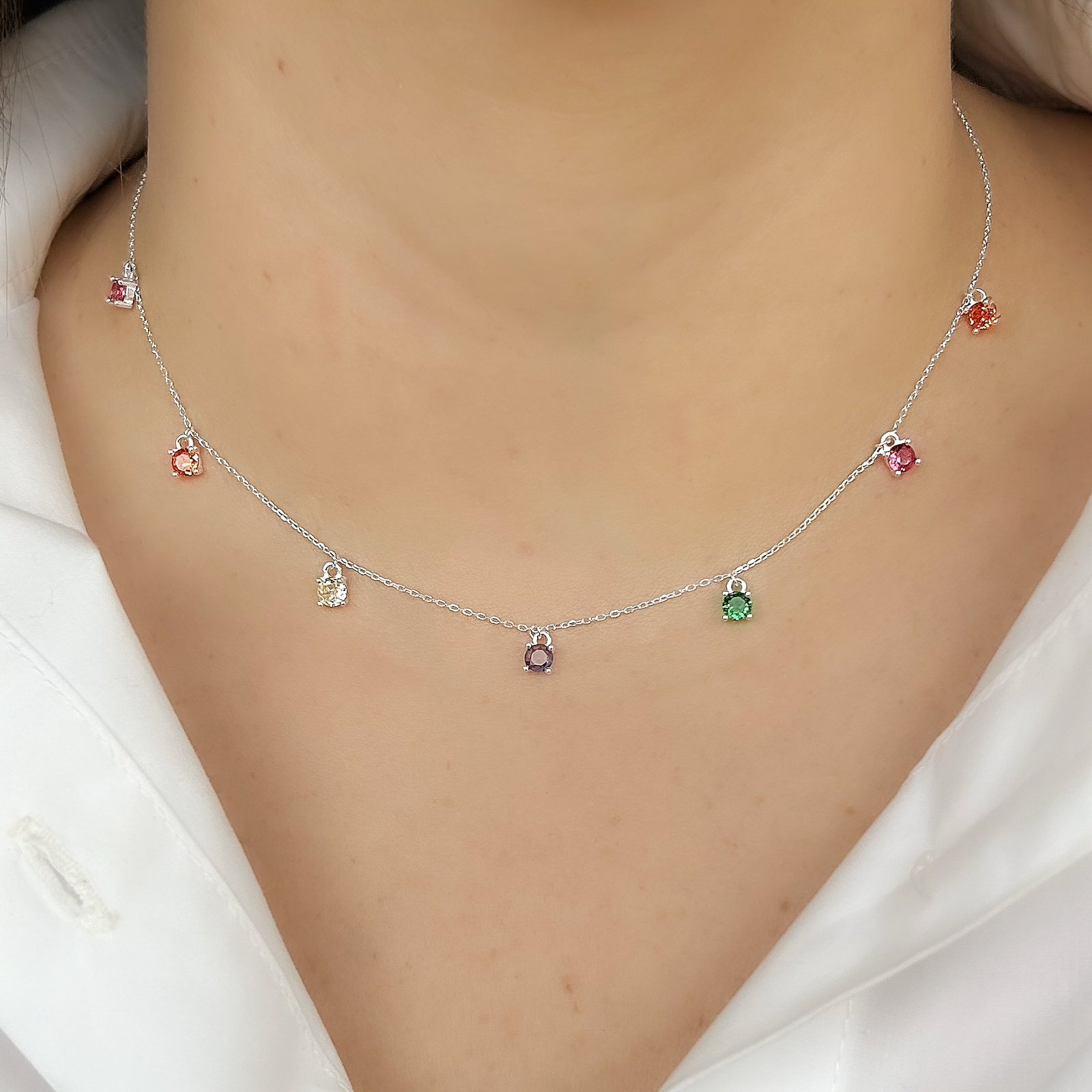 0067536 - GARGANTILHA PRATA CARTIER SETE ZIRCONIAS COLORIDAS