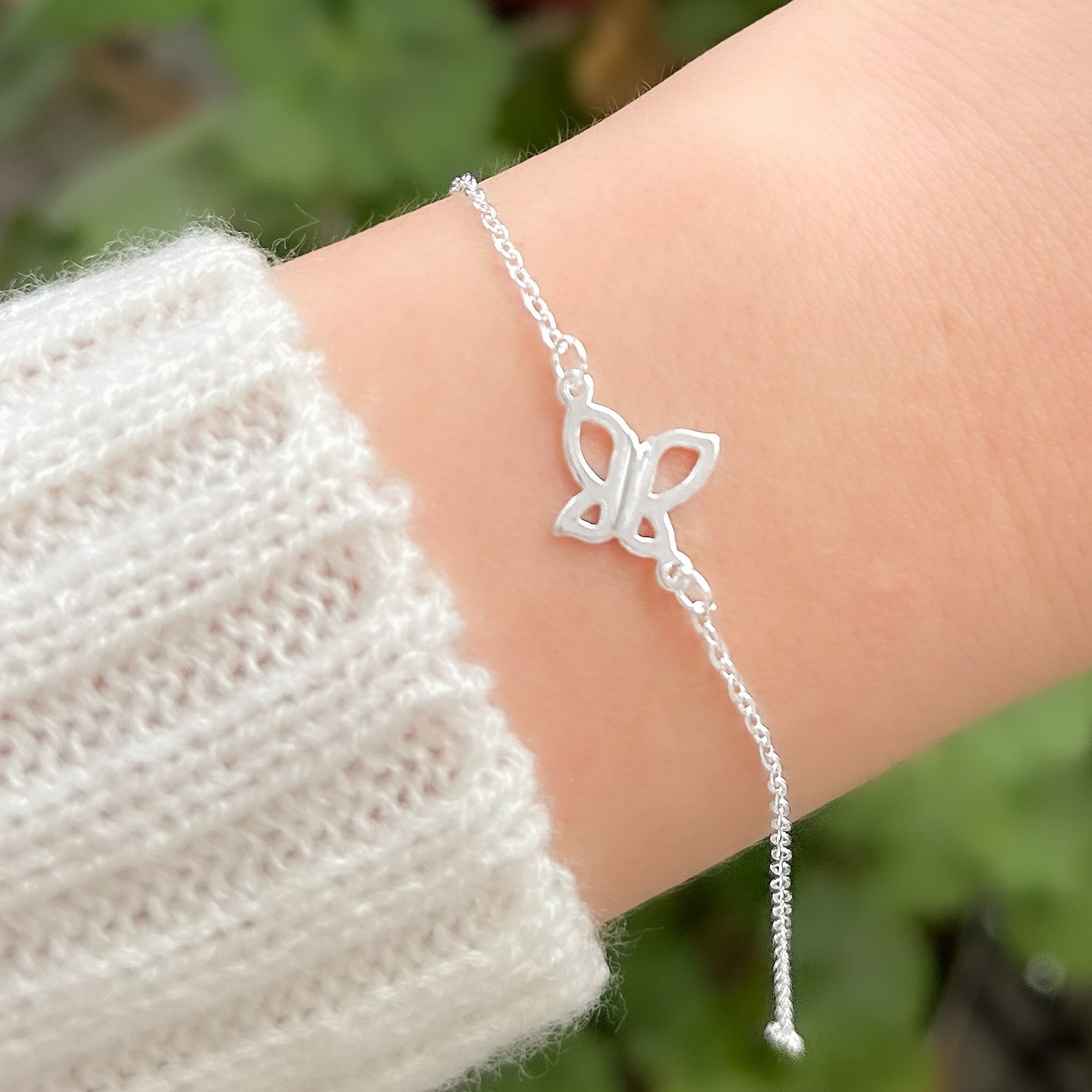 0068187 - PULSEIRA PRATA BATIDINHA BORBOLETA VAZADA